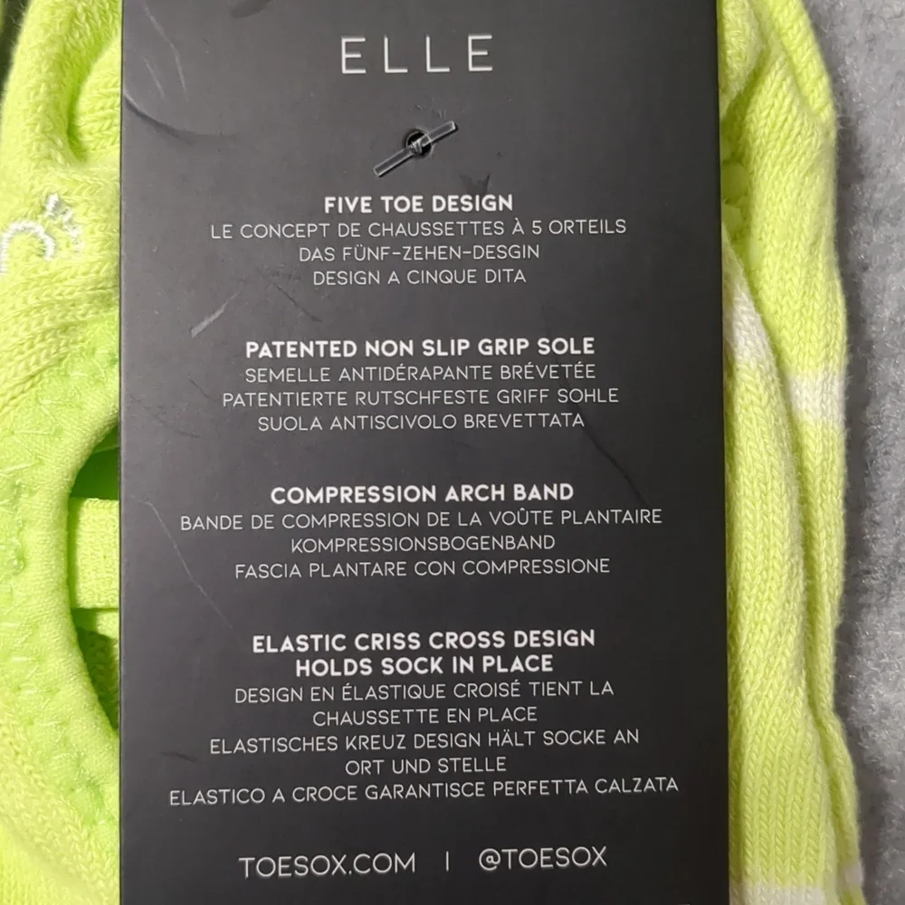 Toesox Lot Of 2 Full Toe Elle Pride Grip Women's Socks Size Small (6-8)
